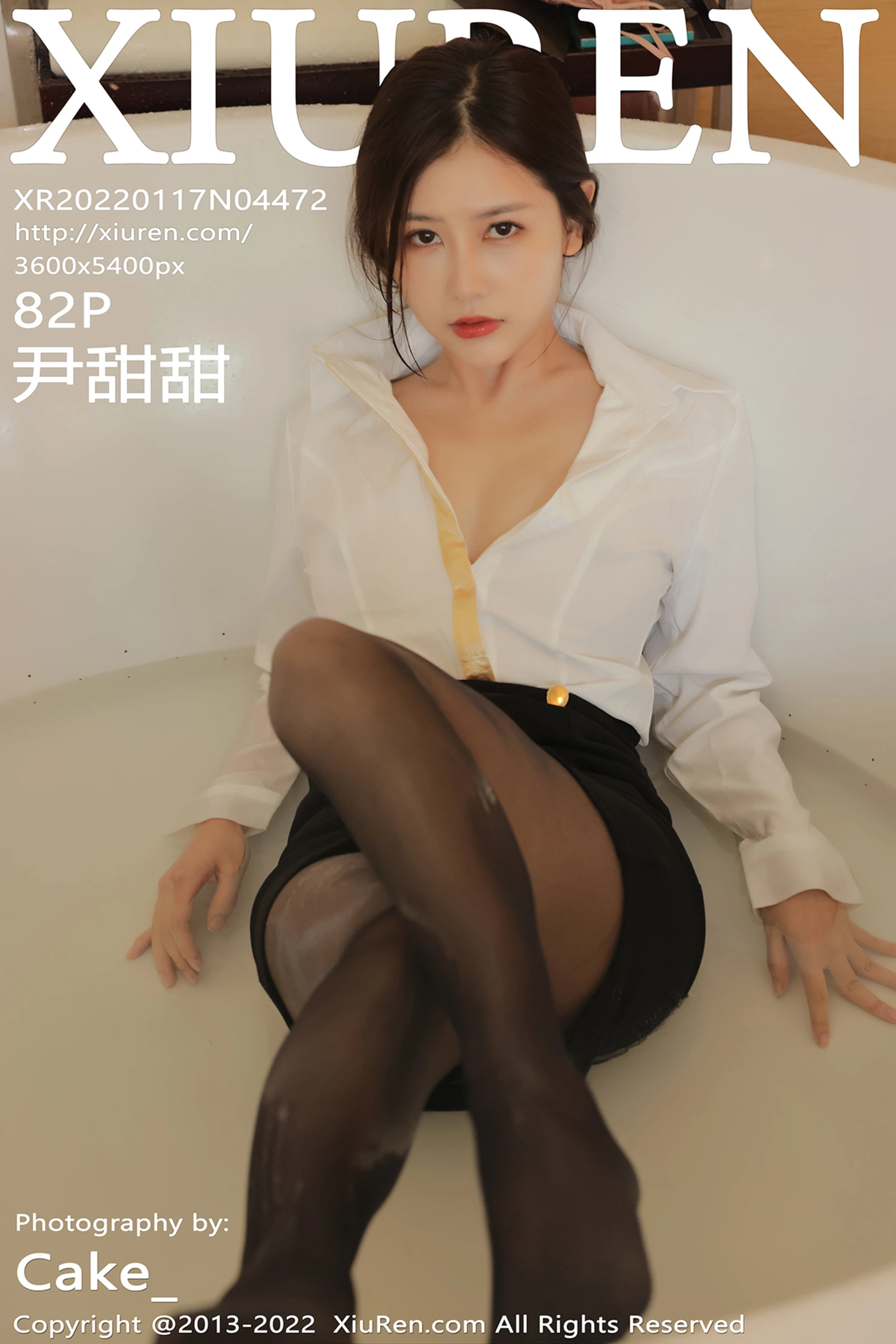 [XiuRen秀人网]VOL.4472 模特尹甜甜三亚旅拍浴室薄透衬衫配无内黑丝湿身惹火诱惑写真82P-秀人网官方网站